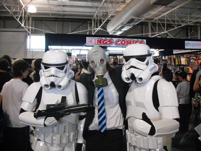Mr. Foster e Stormtroopers